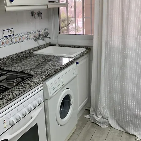 Lovely In Second Line Apartment